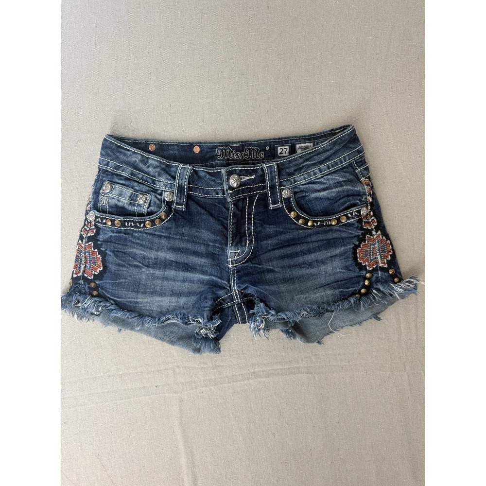 MISS ME Embroidered AZTEC Studded Rhinestones Raw-Edge Jean Shorts Women Sz 27